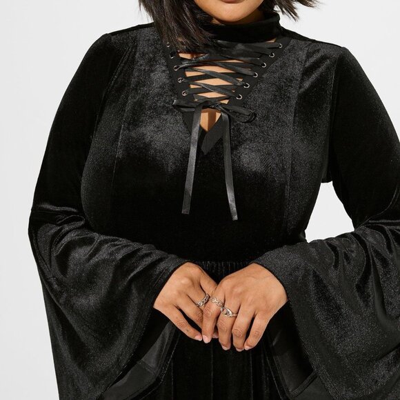 ❤️NWT VINTAGE TORRID WITCH HALLOWEEN COSTUME DRESS LACE UP - HANKY HEM PLUS SIZE - Picture 3 of 11